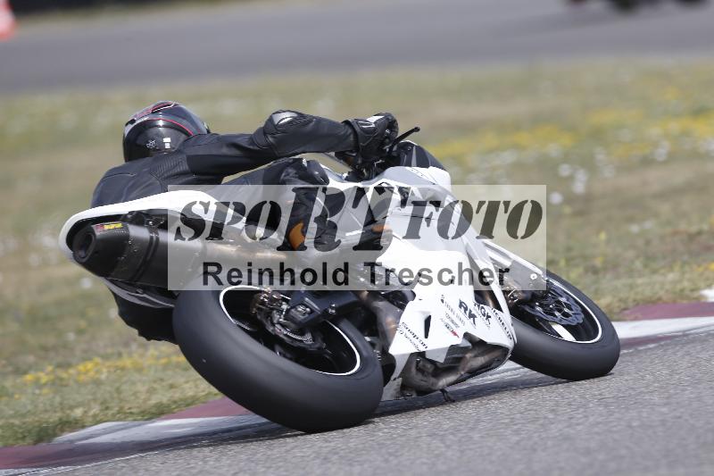 /37 09.08.2026  Pluess Motosport ADR/Freies Fahren/458